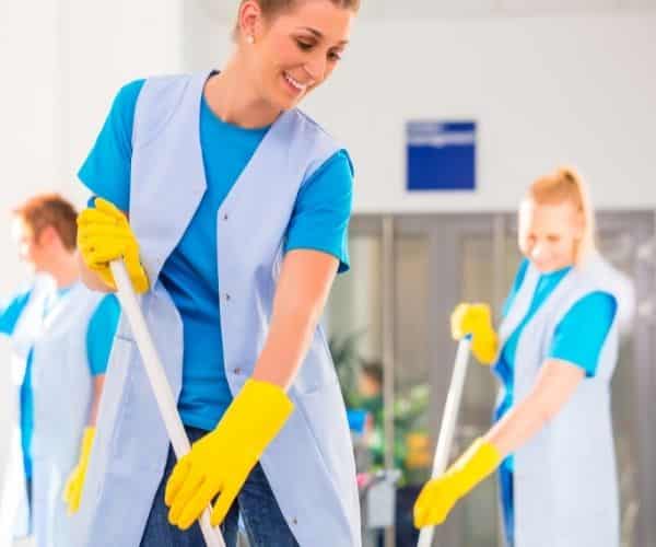 A Real Maids Inc offers services of Residential Cleaning, Deep Cleaning, Move Out/In Cleaning, Airbnb Cleaning, Post Construction Cleaning, Office Cleaning in Lake Bluff, Lake Forest, Gurnee, McHenry, Grayslake, Lake county, Kenosha - Residential Cleaning
